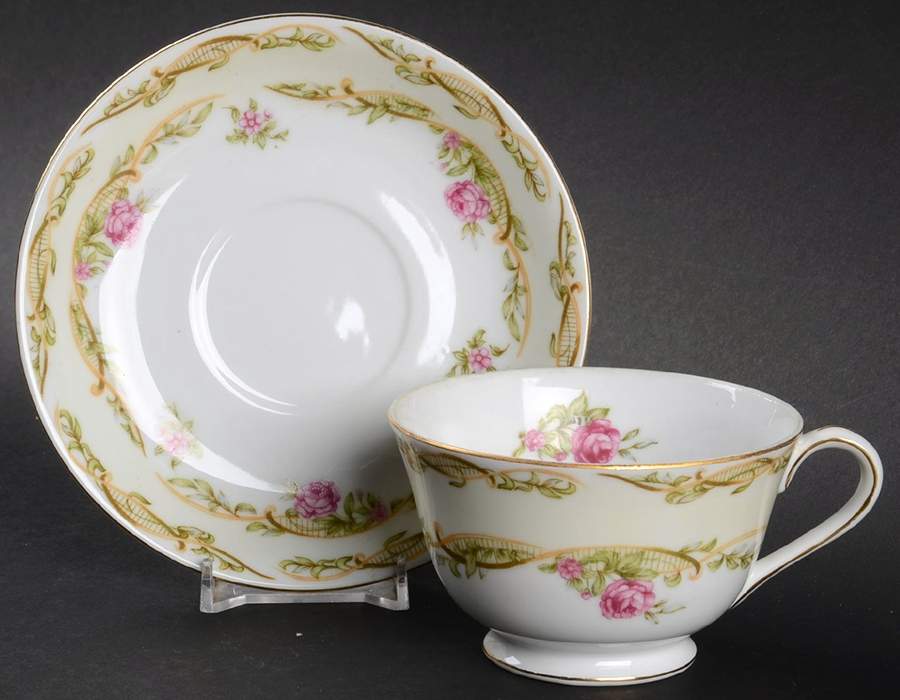 ORI1 (JAPAN) Footed Cup & Saucer Set by Orion (Japan)-1
