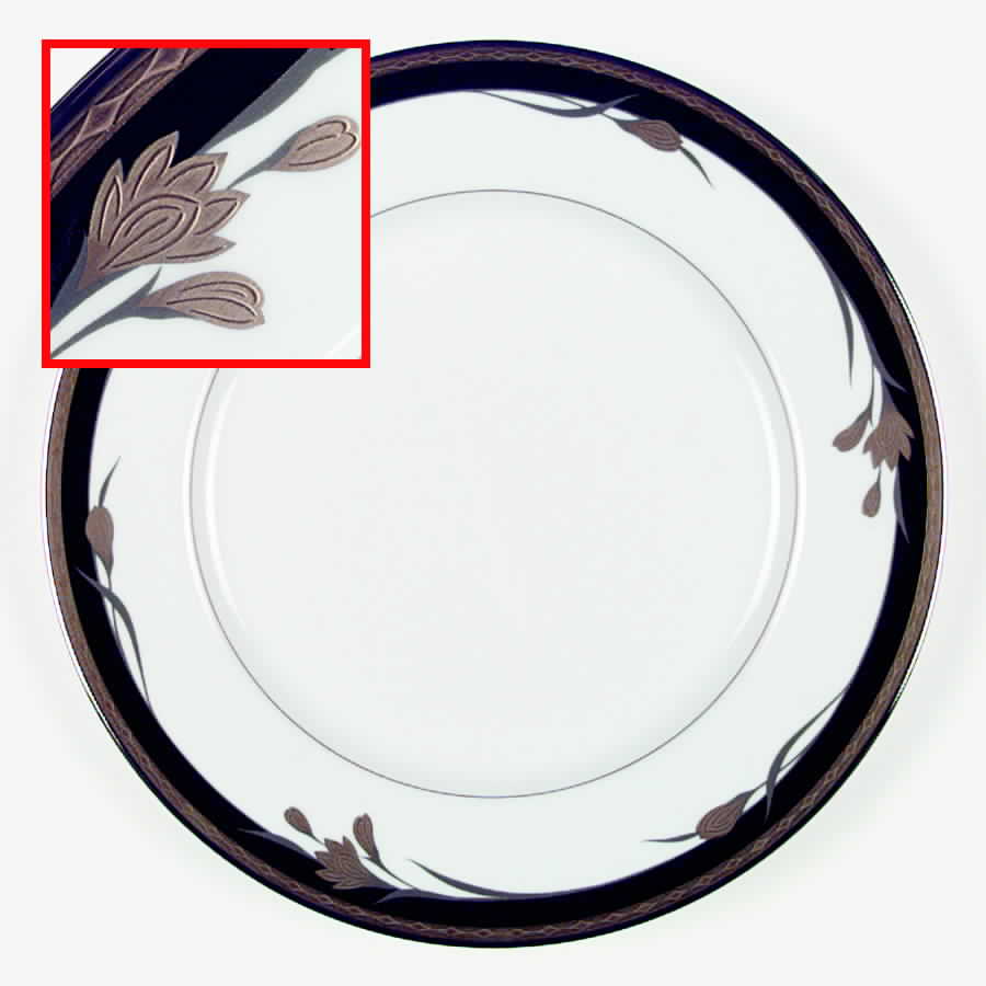 24K Black Dinner Plate by Oscar De La Renta-1