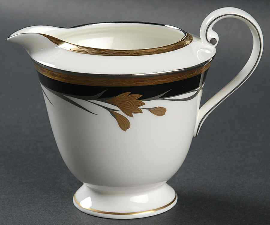 24K Black Creamer by Oscar De La Renta-1