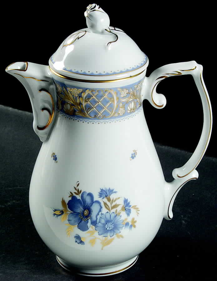 Ashton Coffee Pot & Lid by Oscar De La Renta-1
