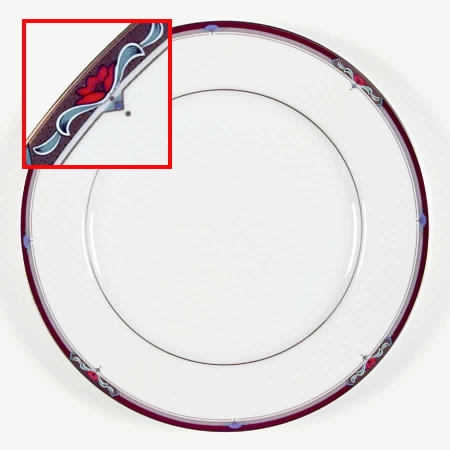 Camellia Dinner Plate by Oscar De La Renta-1