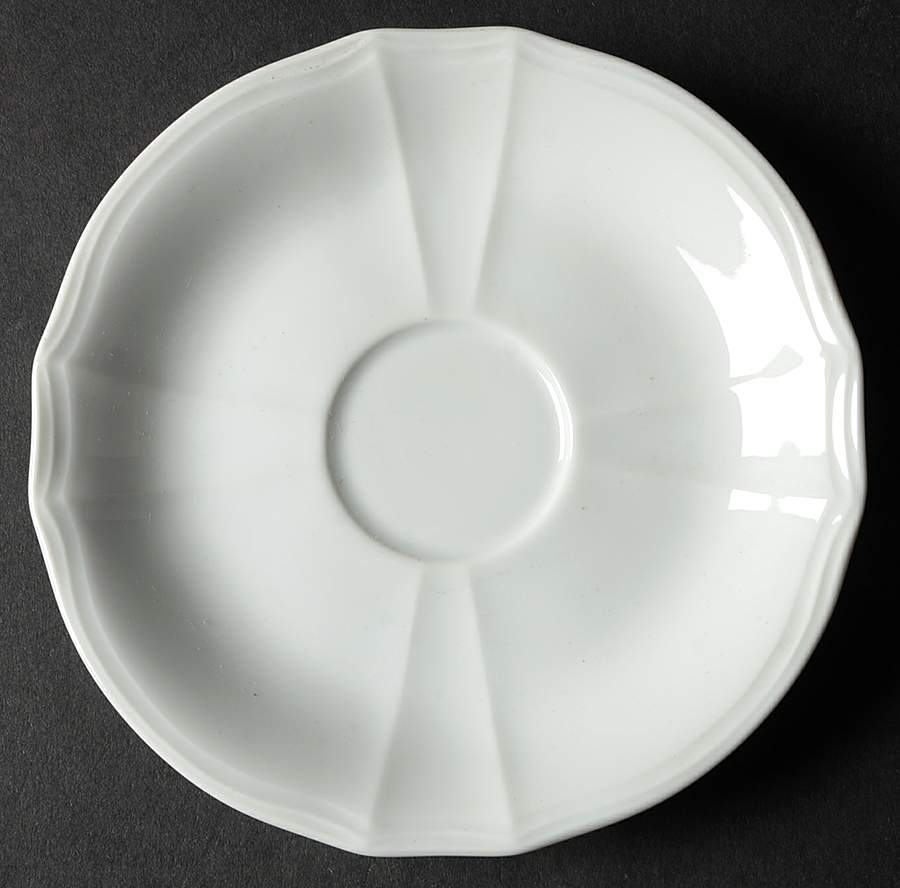 Classic Tradition White Saucer by Oscar De La Renta-1