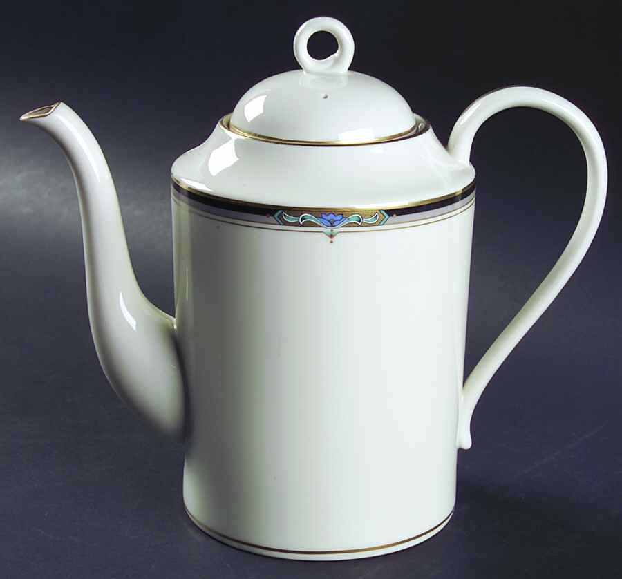 Crawford Coffee Pot & Lid by Oscar De La Renta-1