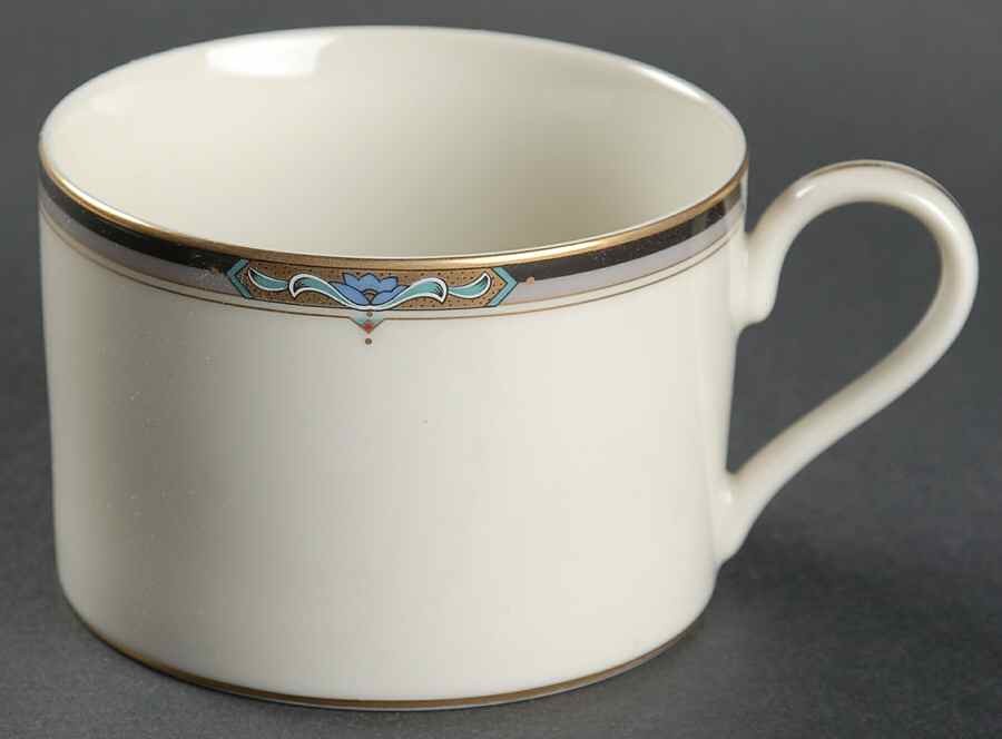 Crawford Flat Cup by Oscar De La Renta-1