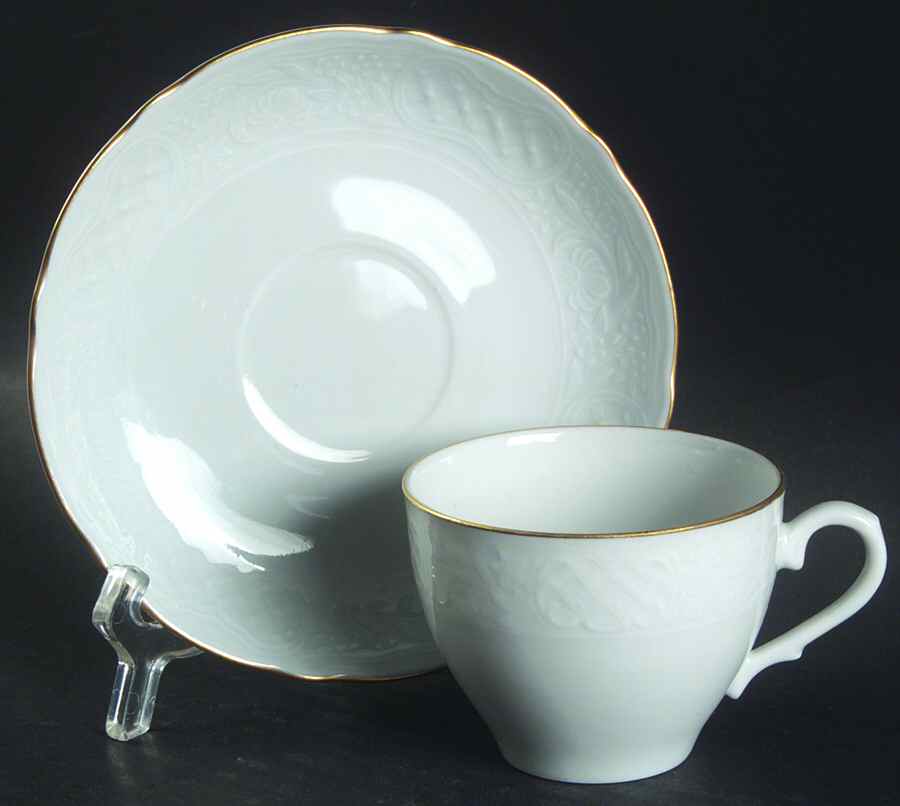 Dresden Gold Flat Cup & Saucer Set by Oscar De La Renta-1