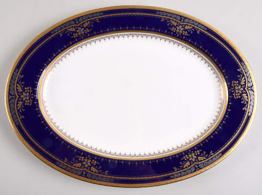 Edinburgh 15" Oval Serving Platter by Oscar De La Renta-1