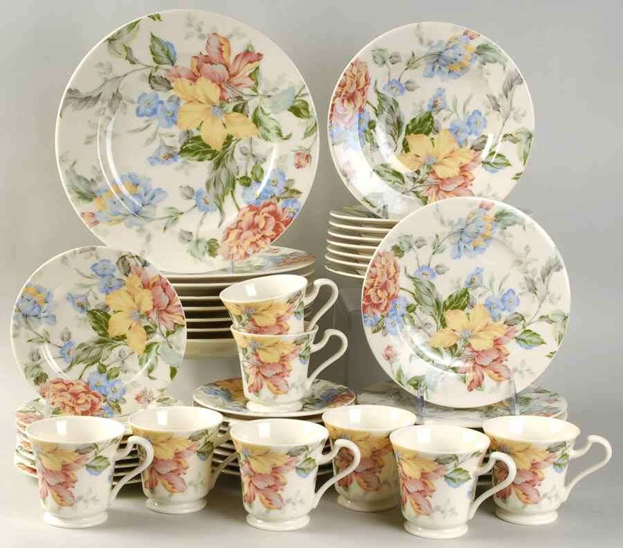 English Tapestry 48 Piece Set by Oscar De La Renta-1