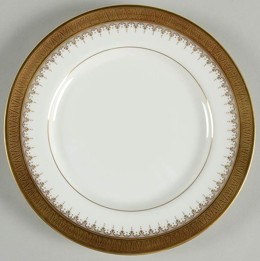 Golden Coin Salad Plate by Oscar De La Renta-1