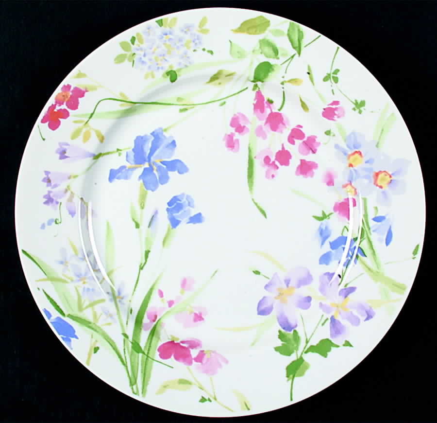 Kensington Garden Dinner Plate by Oscar De La Renta-1