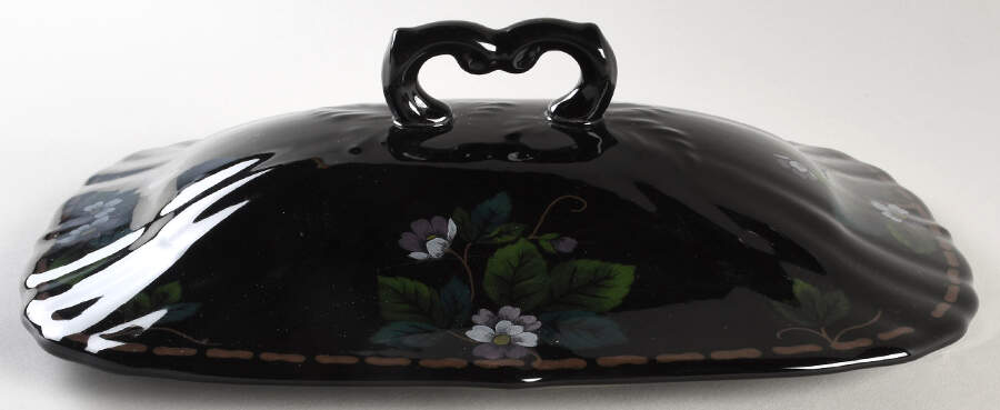 Manor Lane Lid for Oval Vegetable by Oscar De La Renta-1
