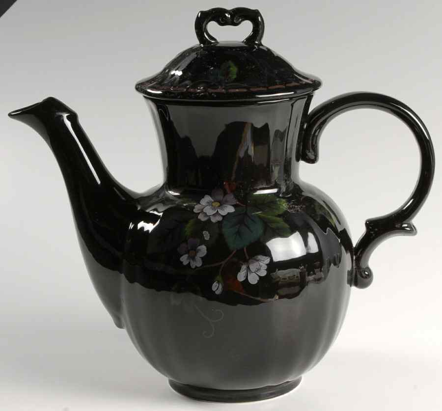 Manor Lane Coffee Pot & Lid by Oscar De La Renta-1