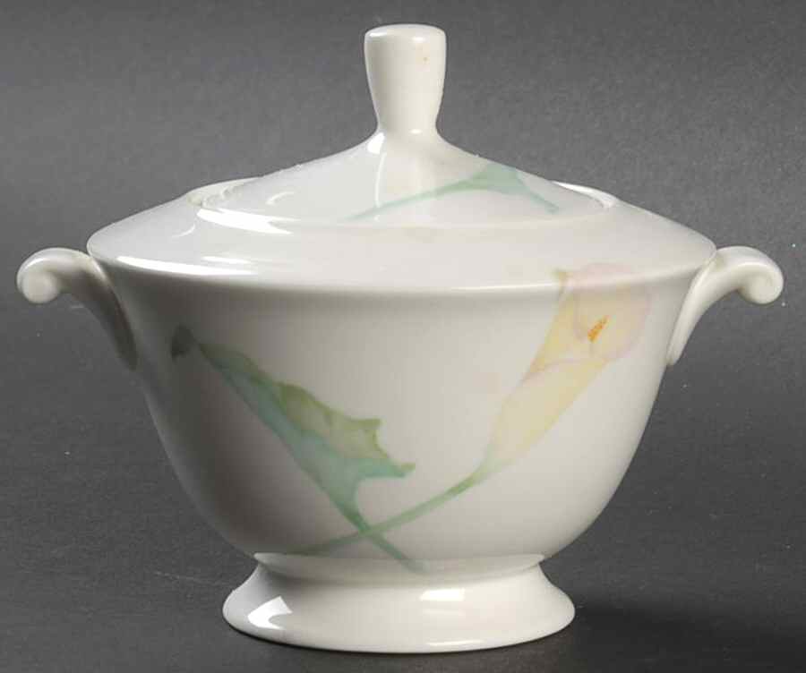 New Flair Sugar Bowl & Lid by Oscar De La Renta-1
