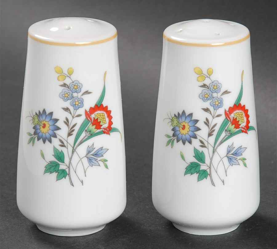 New Symphony Salt & Pepper Set by Oscar De La Renta-1
