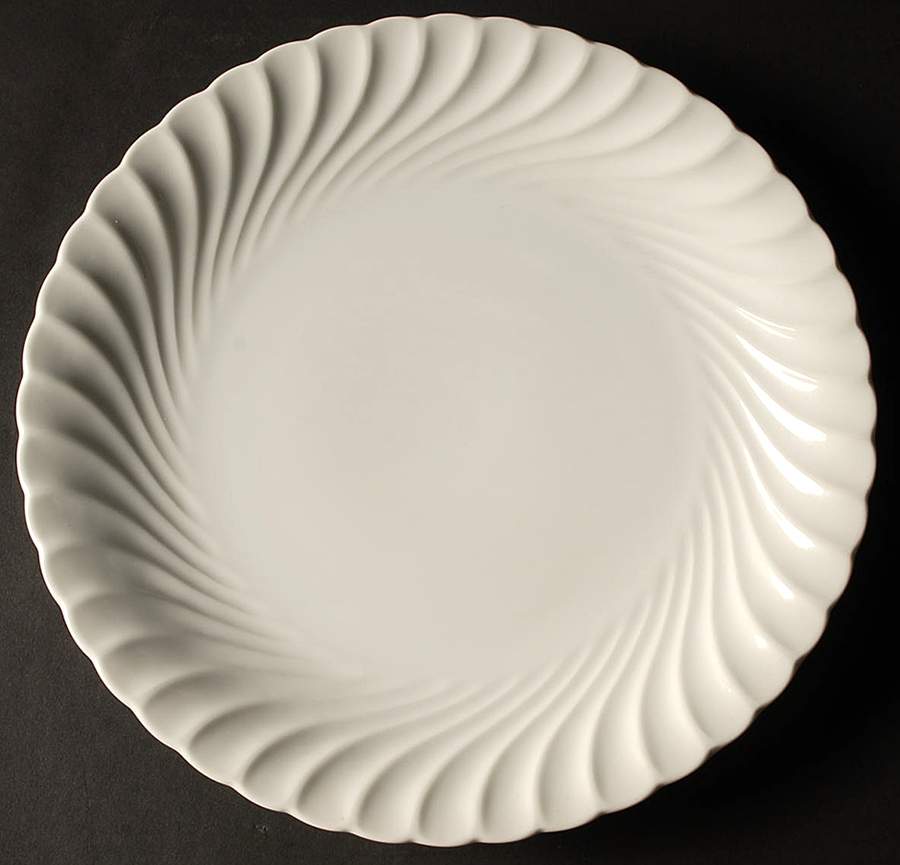 Oasis 12" Chop Plate (Round Platter) by Oscar De La Renta-1