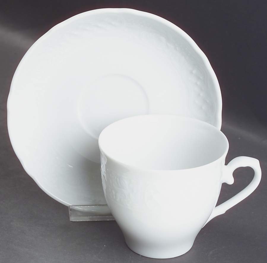 Old Dresden Flat Cup & Saucer Set by Oscar De La Renta-1