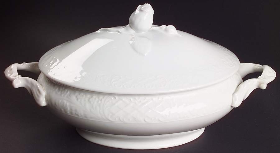Old Dresden Oval Covered Vegetable by Oscar De La Renta-1