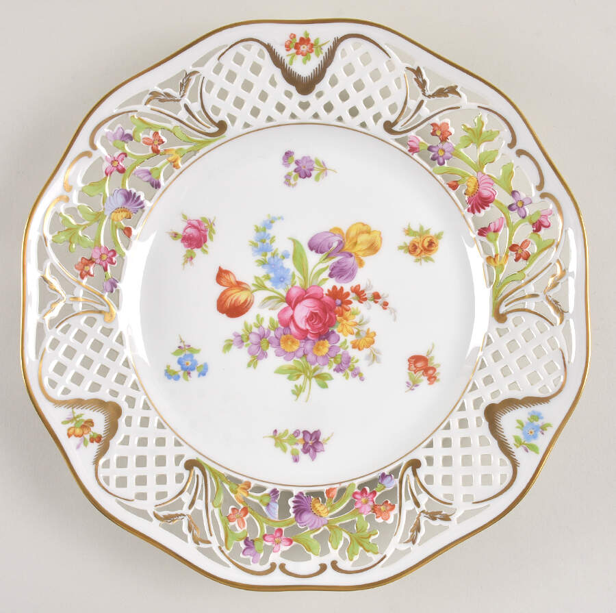 Royale Pierced Round Cake Plate by Oscar De La Renta-1