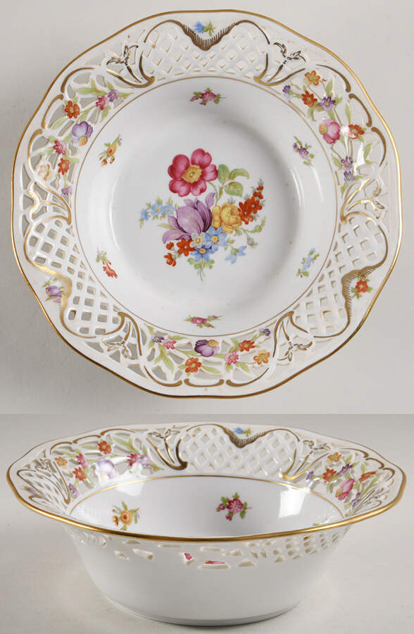 Royale 8" Round Vegetable Bowl by Oscar De La Renta-1