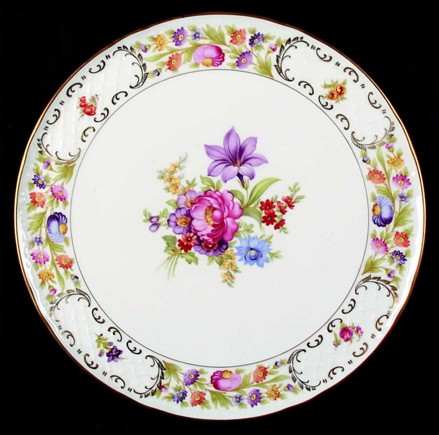 Royale Cake Plate by Oscar De La Renta-1