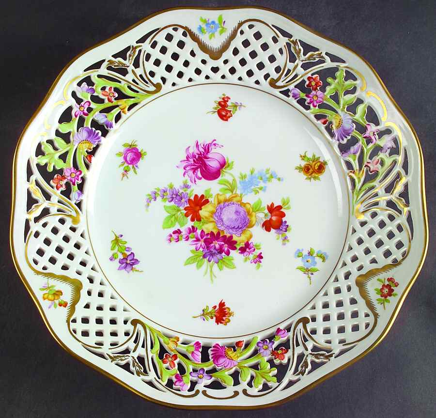 Royale Pierced Round Cake Plate by Oscar De La Renta-1