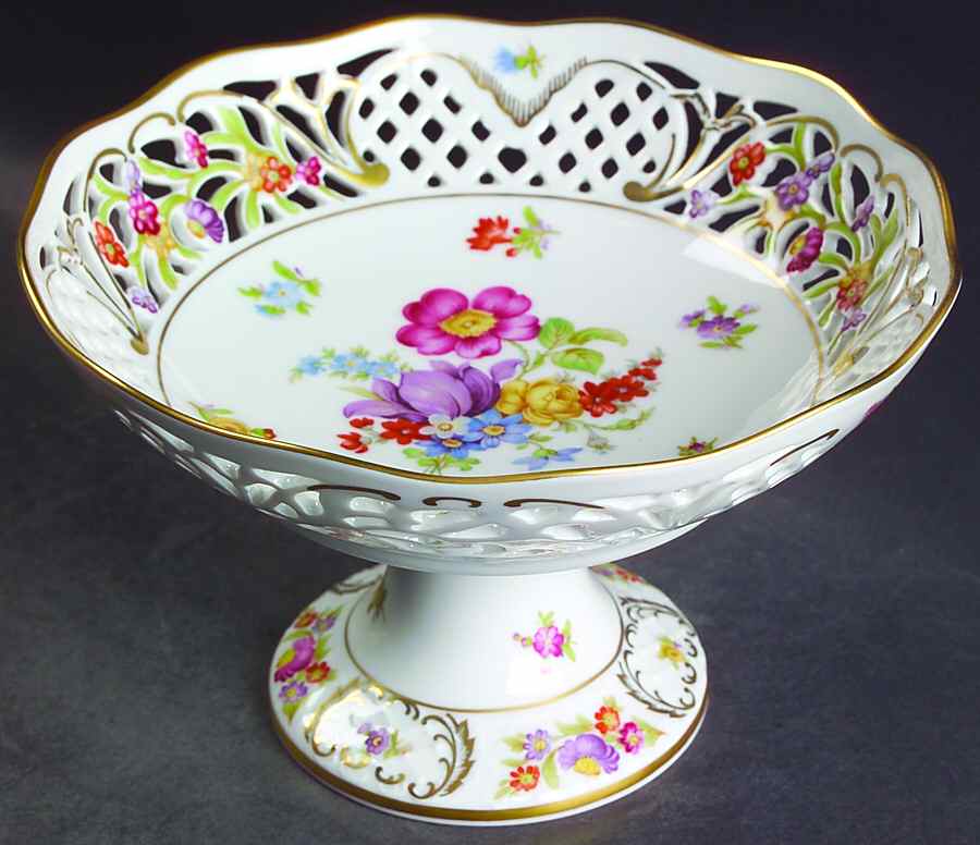 Royale Round Compote (Height X Width) by Oscar De La Renta-1