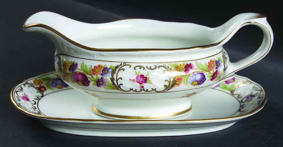 Royale Gravy Boat & Underplate (Relish/Butter) by Oscar De La Renta-1