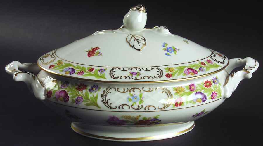 Royale Oval Covered Vegetable by Oscar De La Renta-1