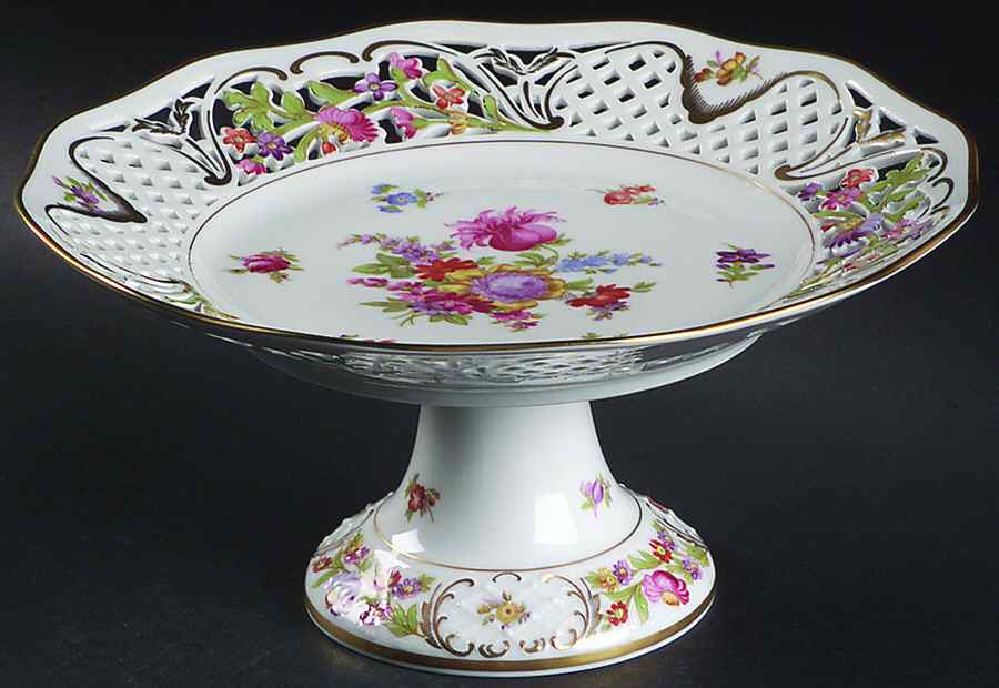Royale 10" Diameter Pierced Cake Stand by Oscar De La Renta-1