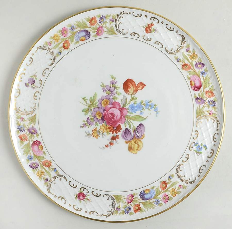 Royale Cake Plate by Oscar De La Renta-1