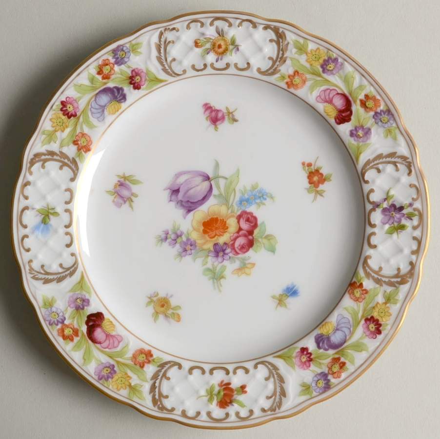 Royale Bread & Butter Plate by Oscar De La Renta-1