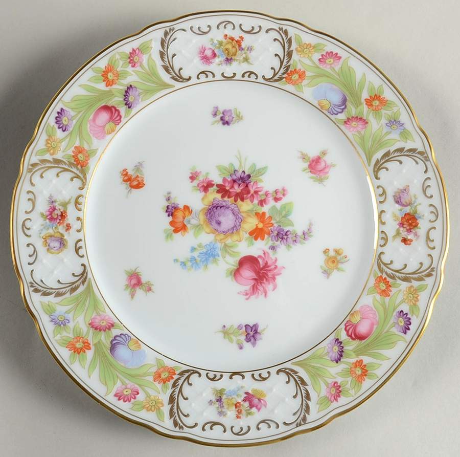 Royale Dinner Plate by Oscar De La Renta-1