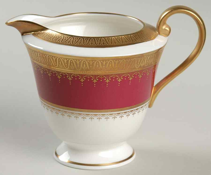R.S.V.P. Creamer by Oscar De La Renta-1