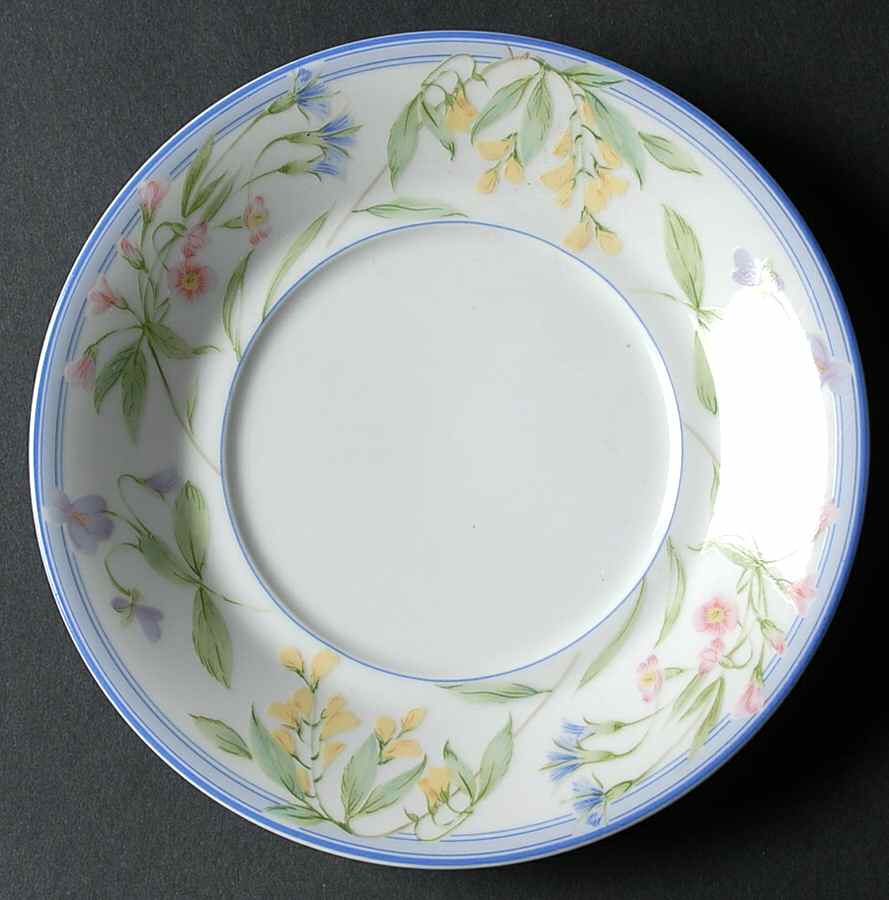 Spring Delight Saucer by Oscar De La Renta-1
