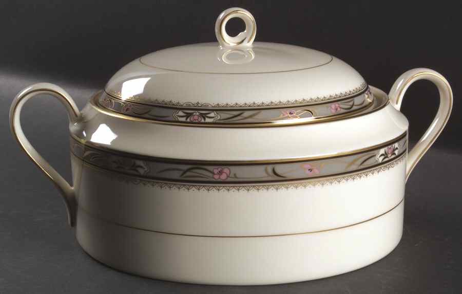 Swiss Chateau Round Covered Vegetable by Oscar De La Renta-1