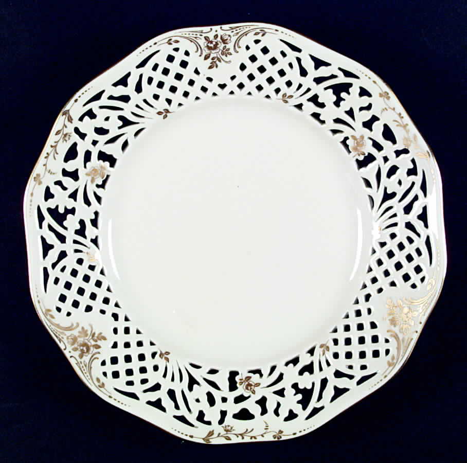 Tearose Dinner Plate by Oscar De La Renta-1