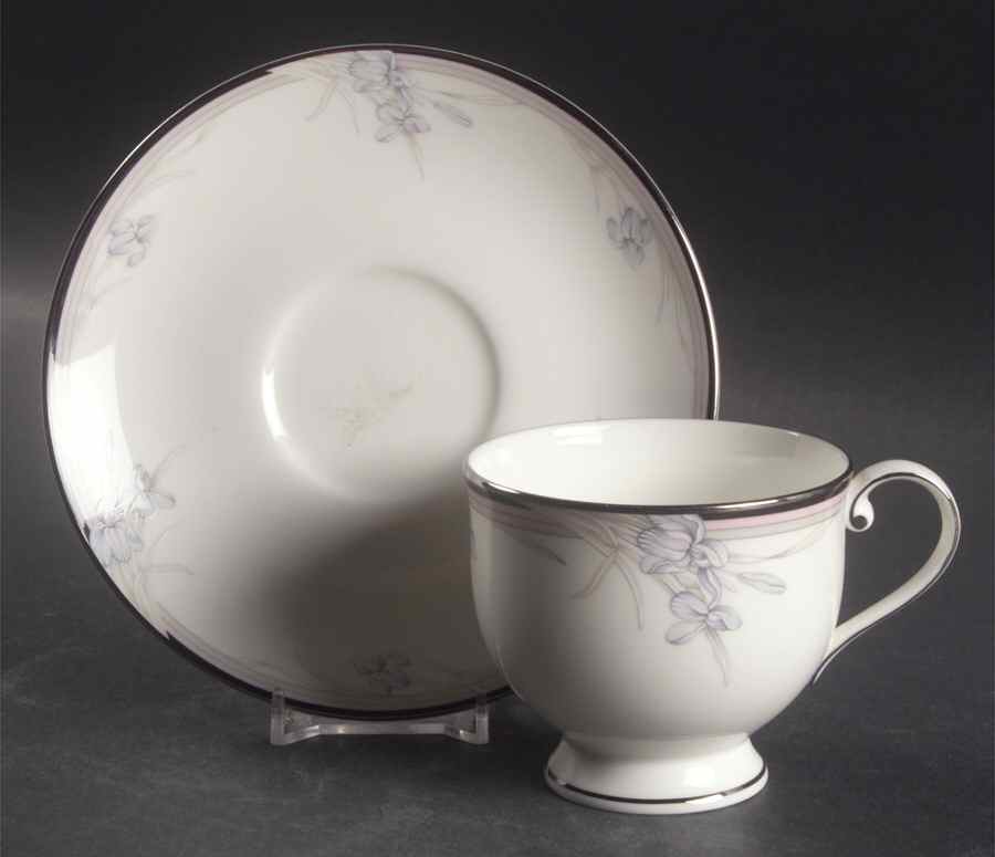 Vintage Blue Footed Cup & Saucer Set by Oscar De La Renta-1