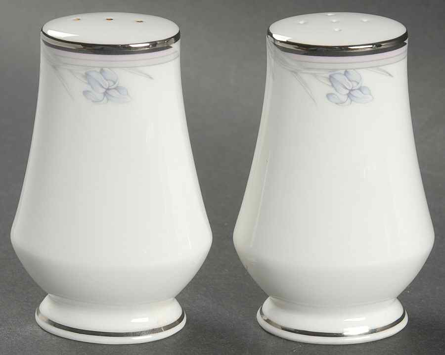 Vintage Blue Salt & Pepper Set by Oscar De La Renta-1