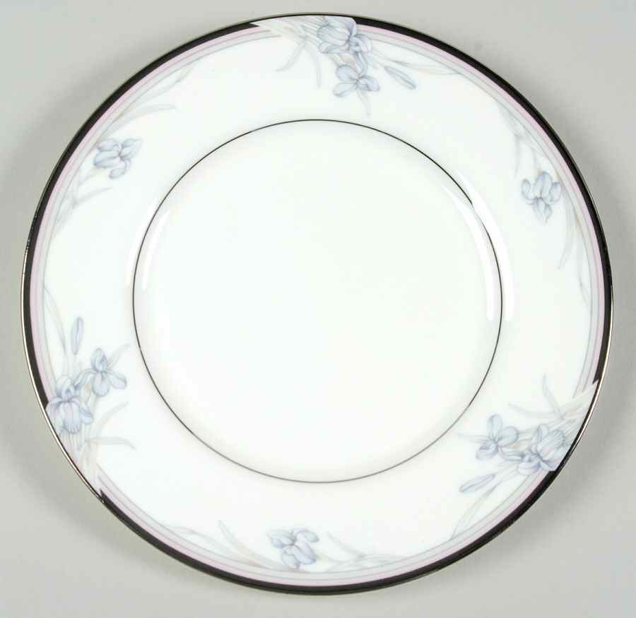 Vintage Blue Bread & Butter Plate by Oscar De La Renta-1