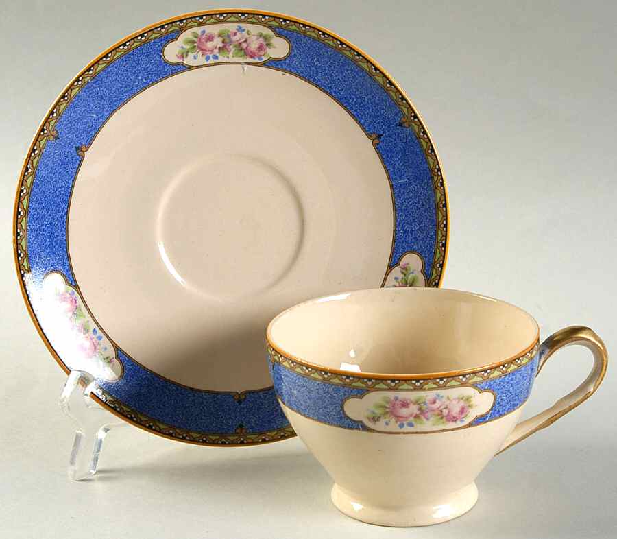 OST1 Footed Cup & Saucer Set by Ostrow-1