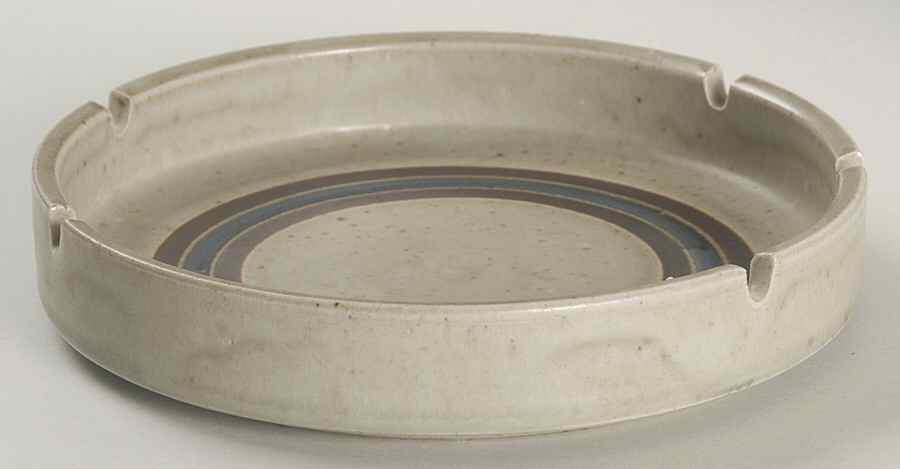 Horizon 8" Round Ashtray by Otagiri-1