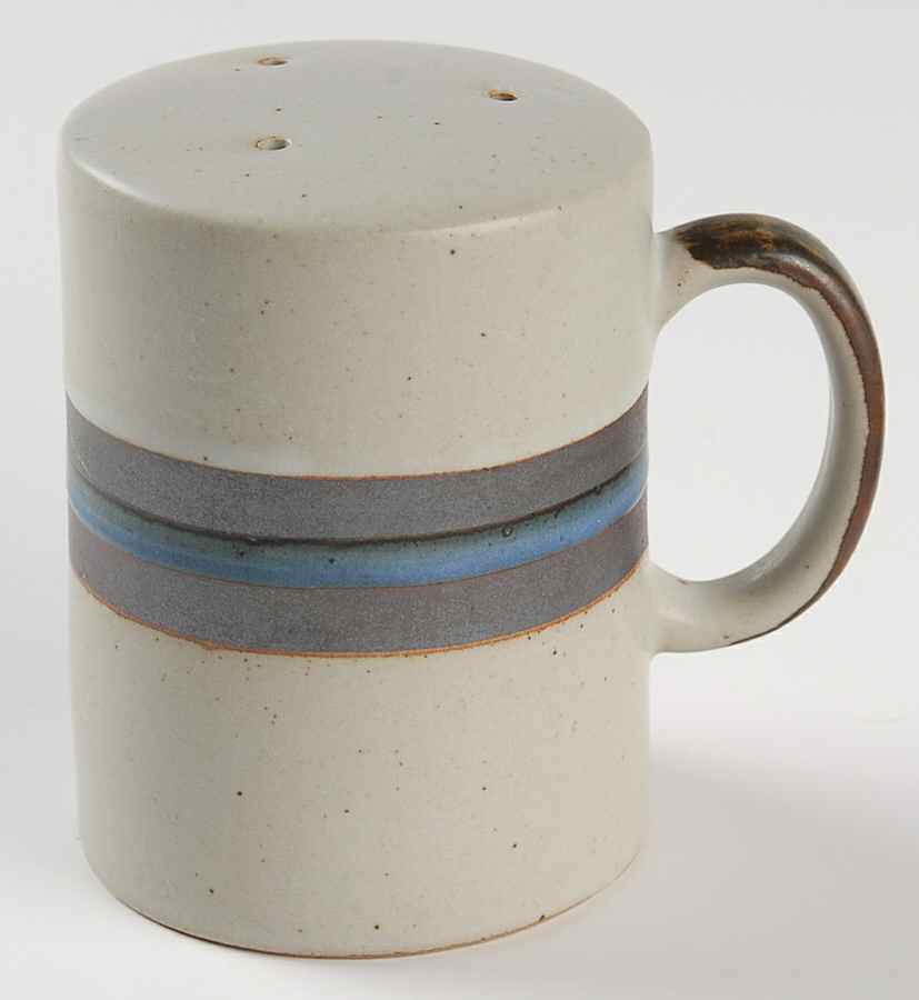 Horizon Pepper Shaker by Otagiri-1