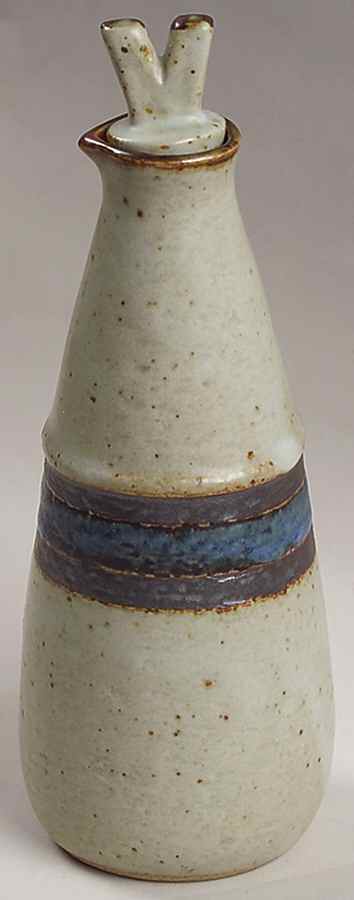 Horizon Vinegar with "V" Stopper by Otagiri-1