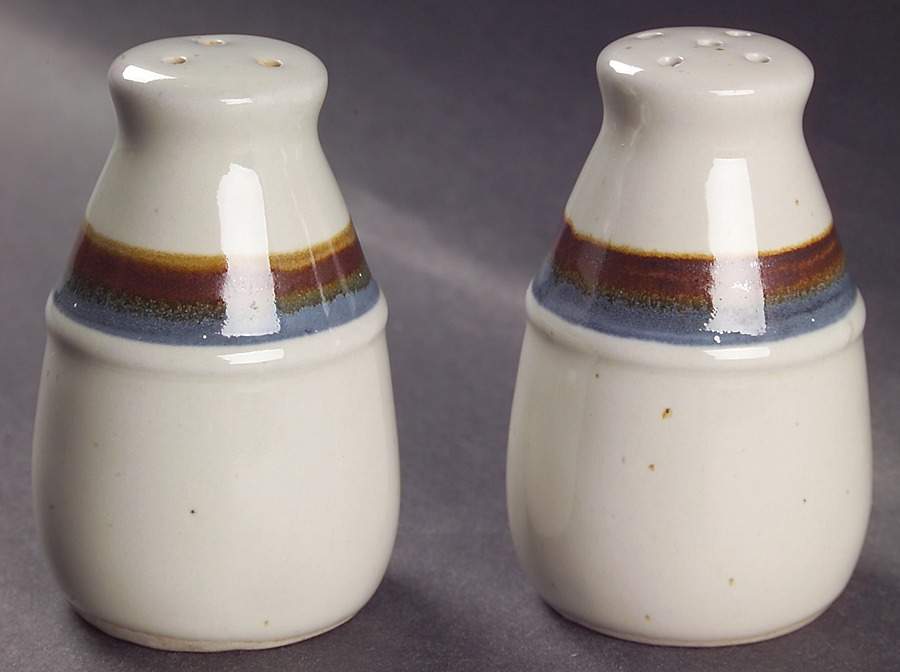 Pacifica Salt & Pepper Set by Otagiri-1