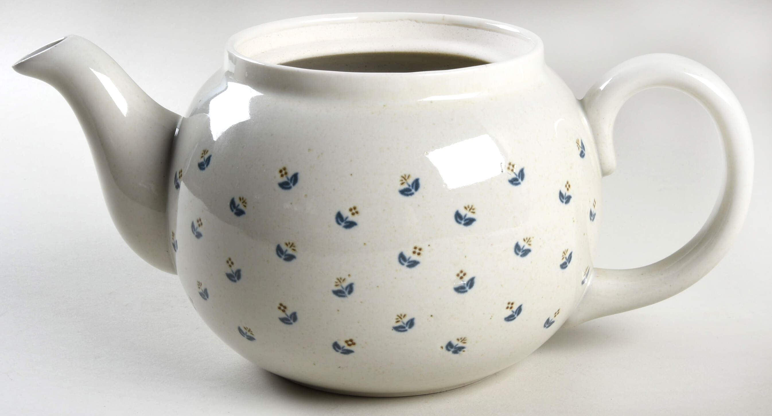 Petite Rose Teapot No Lid by Otagiri-1