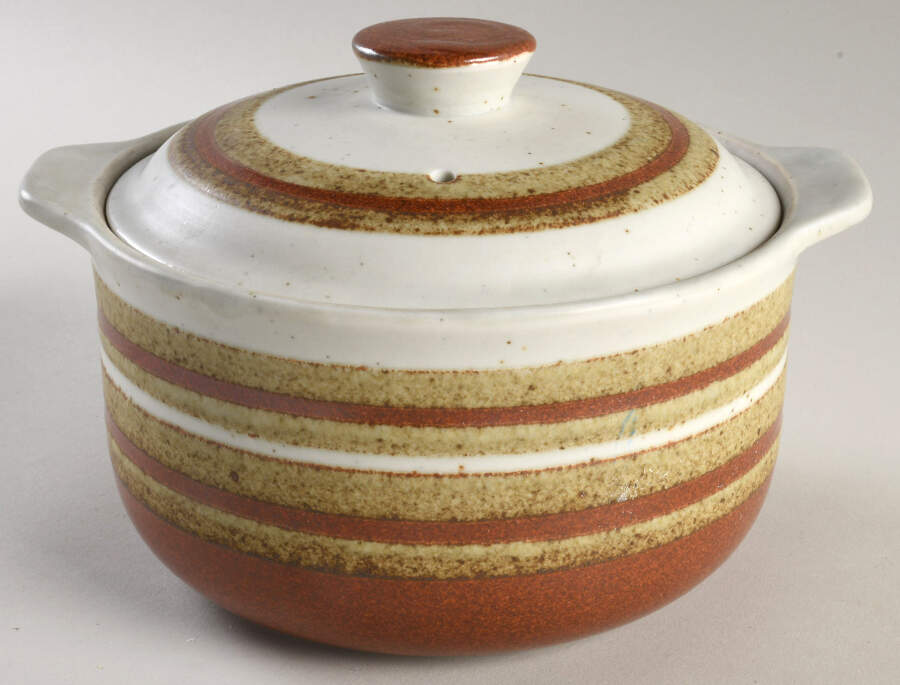 Redwood 1.75 Qt Round Covered Casserole by Otagiri-1