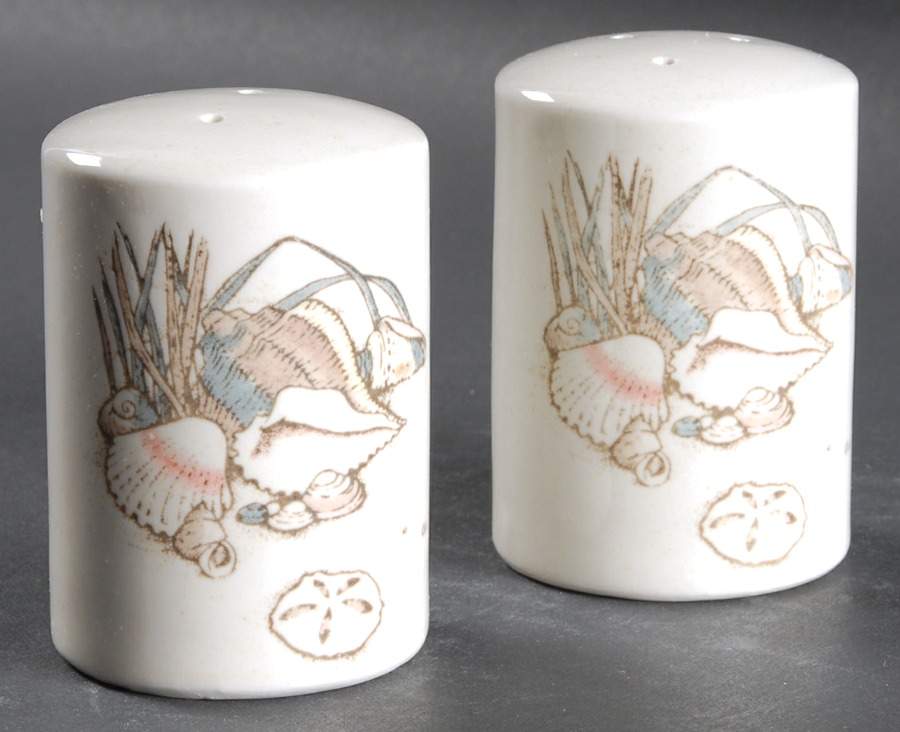Seashore Salt & Pepper Set by Otagiri-1