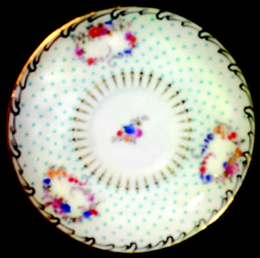 OVI3 Saucer by Ovington's-1