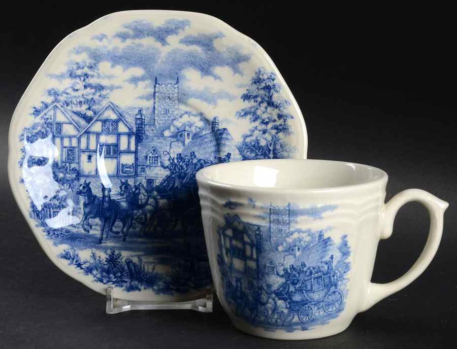 OXF42 Flat Cup & Saucer Set by Oxford (Brazil)-1
