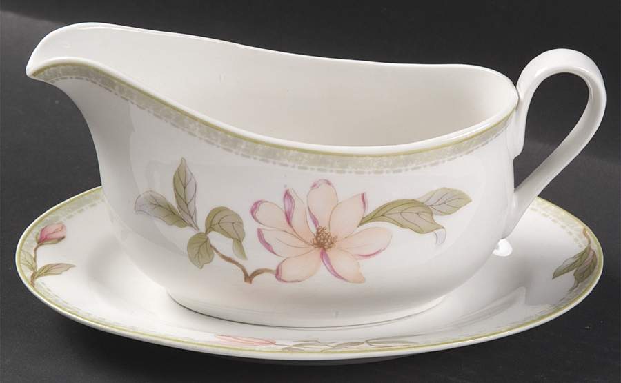 Savannah Gravy Boat & Underplate by Oneida-1
