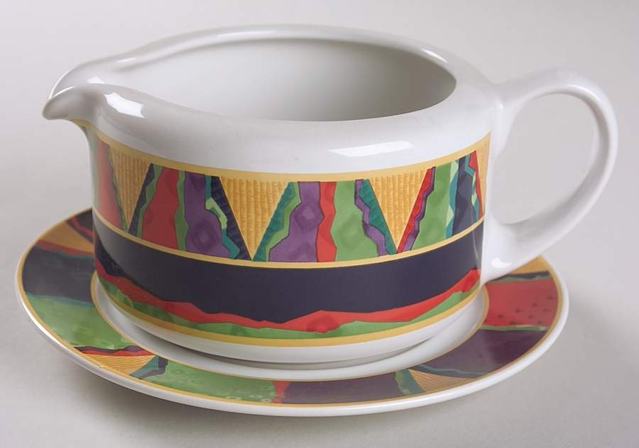 Vibrato Gravy Boat & Underplate by Oneida-1